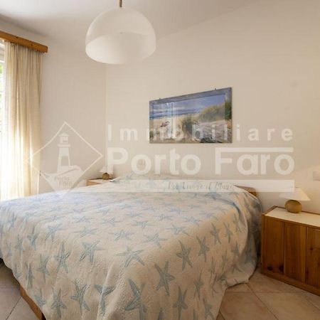 2 Pineta - Ampio Quadrilocale Sulla Spiaggia Di Porto Faro Palau Exterior photo